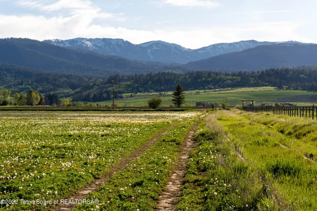 $1,795,000 | 1845 South 5000 West, Driggs, ID 83422