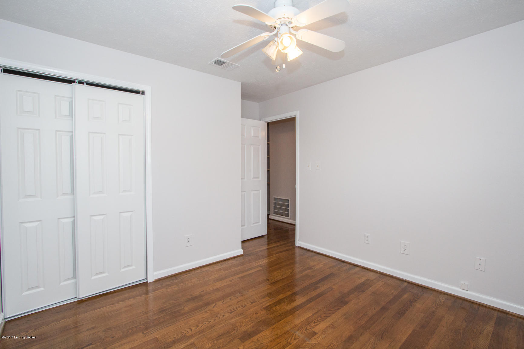9106 New Maple Road Louisville, KY 40229 - Photo 23 of 48 JThomas Photography-9106 Maple-12
