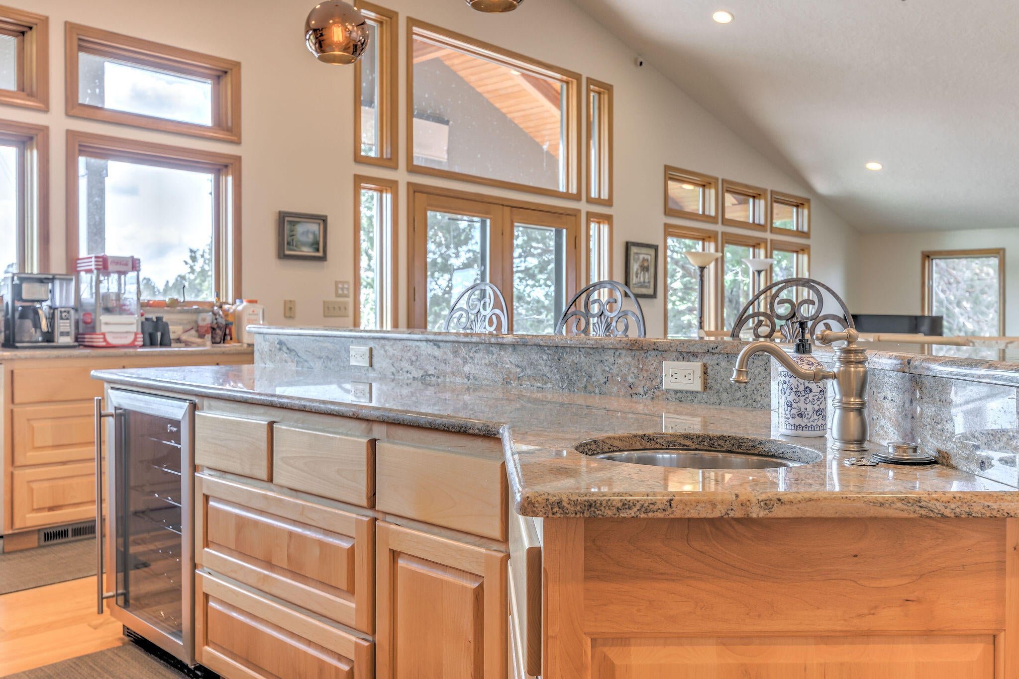 60975 Billadeau Road Bend, OR 97702 - Photo 21 of 65 090A6529_30_31_32_33