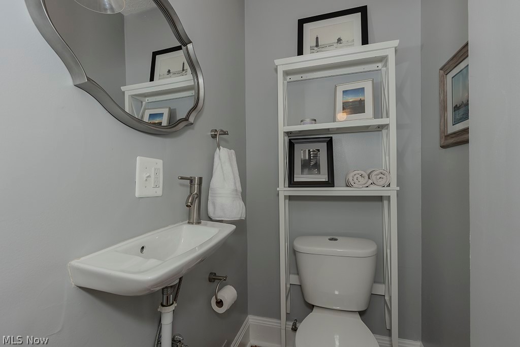3242 Ormond Road Cleveland, OH 44118 - Photo 16 of 30 Gallery Image 16