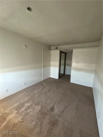 $825 | 1381 East University Avenue, Unit 306, Las Vegas, NV 89119