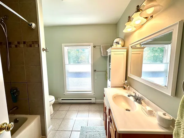 $625,000 | 3 Kingsley Avenue, Williamsburg, MA 01039