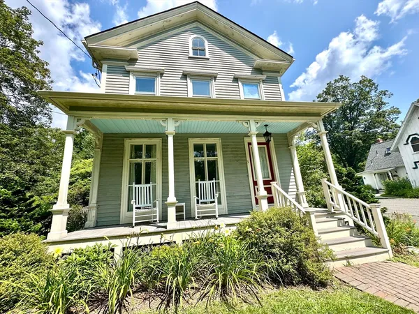 $625,000 | 3 Kingsley Avenue, Williamsburg, MA 01039