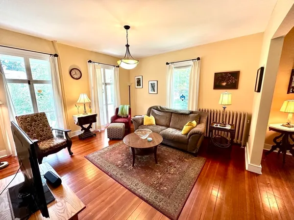 $625,000 | 3 Kingsley Avenue, Williamsburg, MA 01039