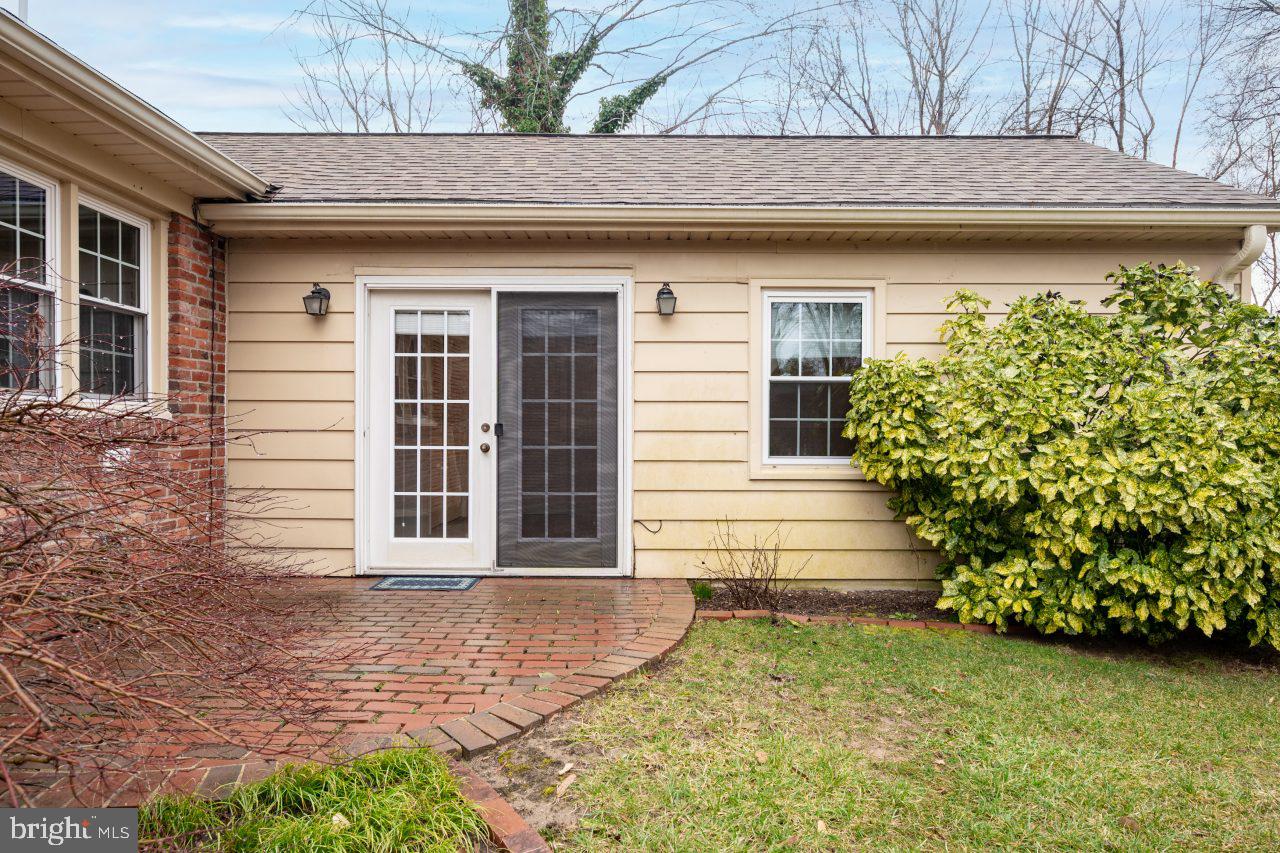 7924 Wellington Road Alexandria, VA 22308 - Photo 19 of 35 Patio space off family room
