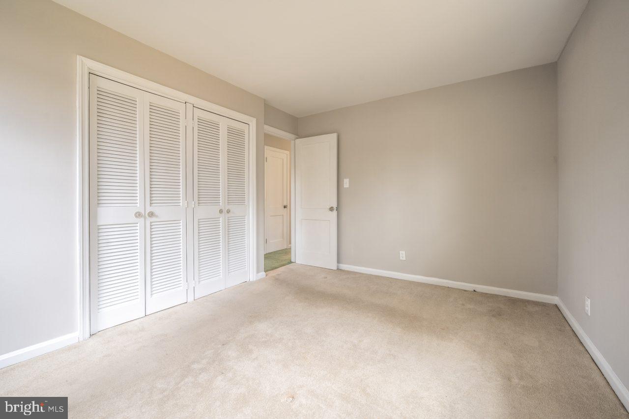 7924 Wellington Road Alexandria, VA 22308 - Photo 22 of 35 Primary bedroom with double closets