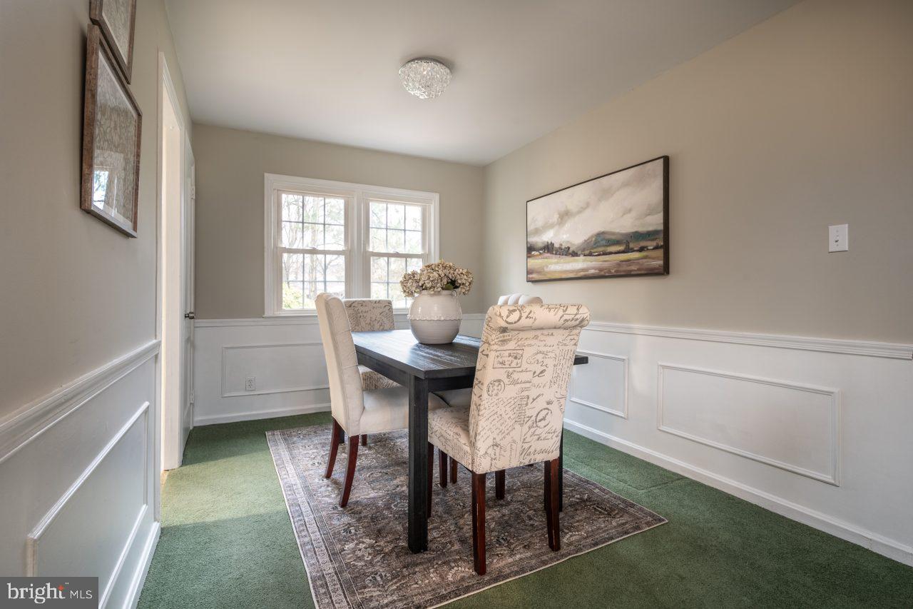 7924 Wellington Road Alexandria, VA 22308 - Photo 10 of 35 So much room for family gatherings
