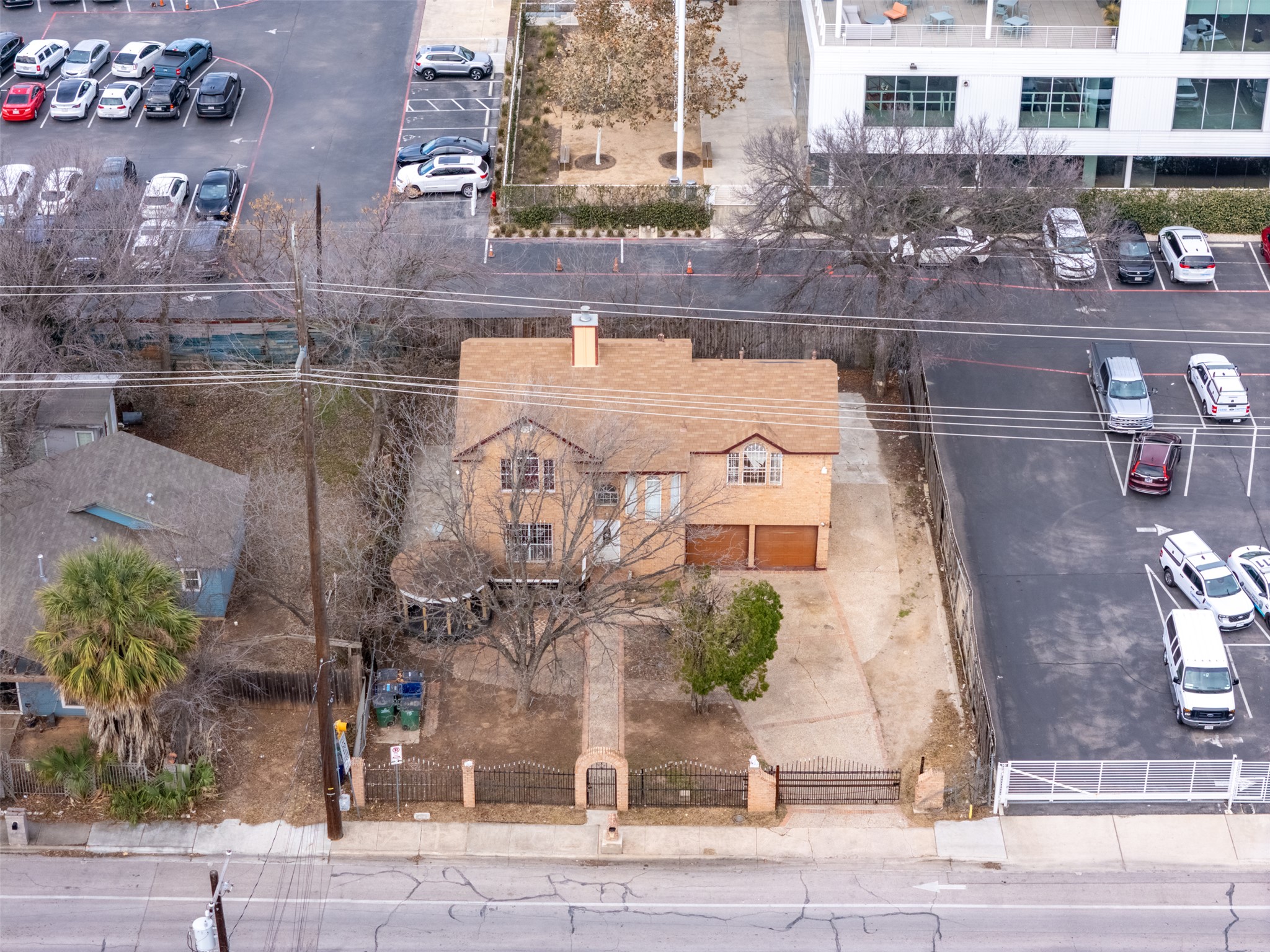 506 Tillery Street Austin, TX 78702 - Photo 21 of 27 Drone / aerial view