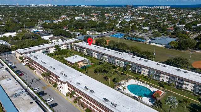 $1,800 | 4502 North Federal Highway, Unit 239E, Lighthouse Point, FL 33064