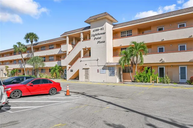 $1,800 | 4502 North Federal Highway, Unit 239E, Lighthouse Point, FL 33064