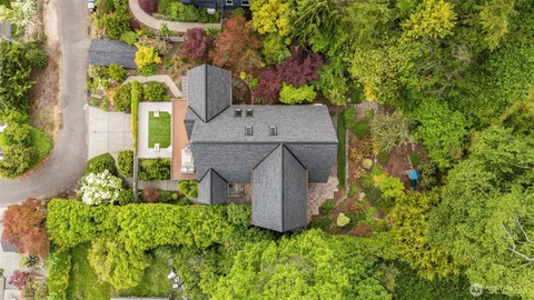 $2,375,000 | 4622 57th Avenue Southwest, Seattle, WA 98116