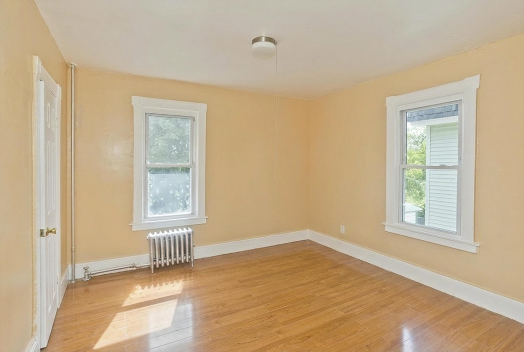 116-118 Massasoit Street Springfield, MA 01107 - Photo 5 of 32