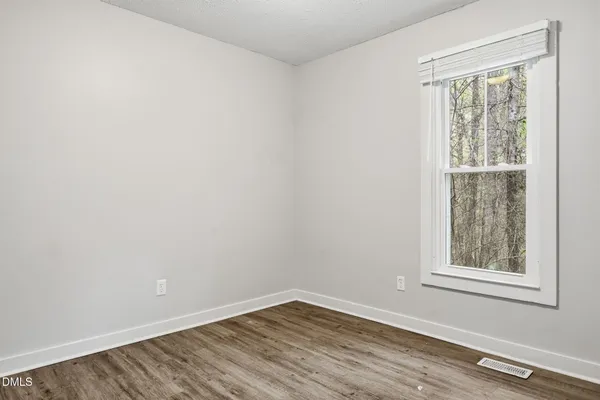 $275,000 | 633 Sunray Drive, Clayton, NC 27520