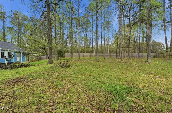 $275,000 | 633 Sunray Drive, Clayton, NC 27520