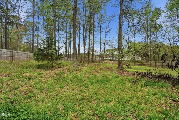 $275,000 | 633 Sunray Drive, Clayton, NC 27520