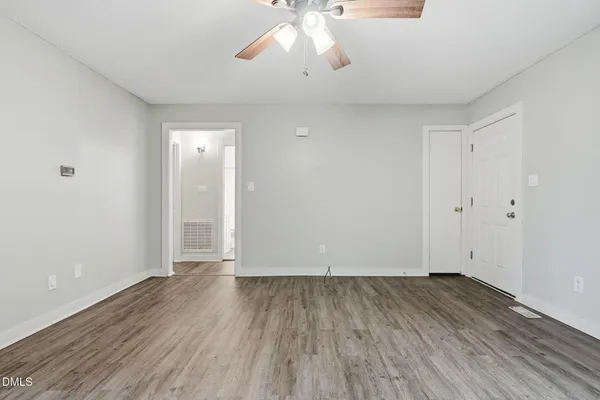 $275,000 | 633 Sunray Drive, Clayton, NC 27520