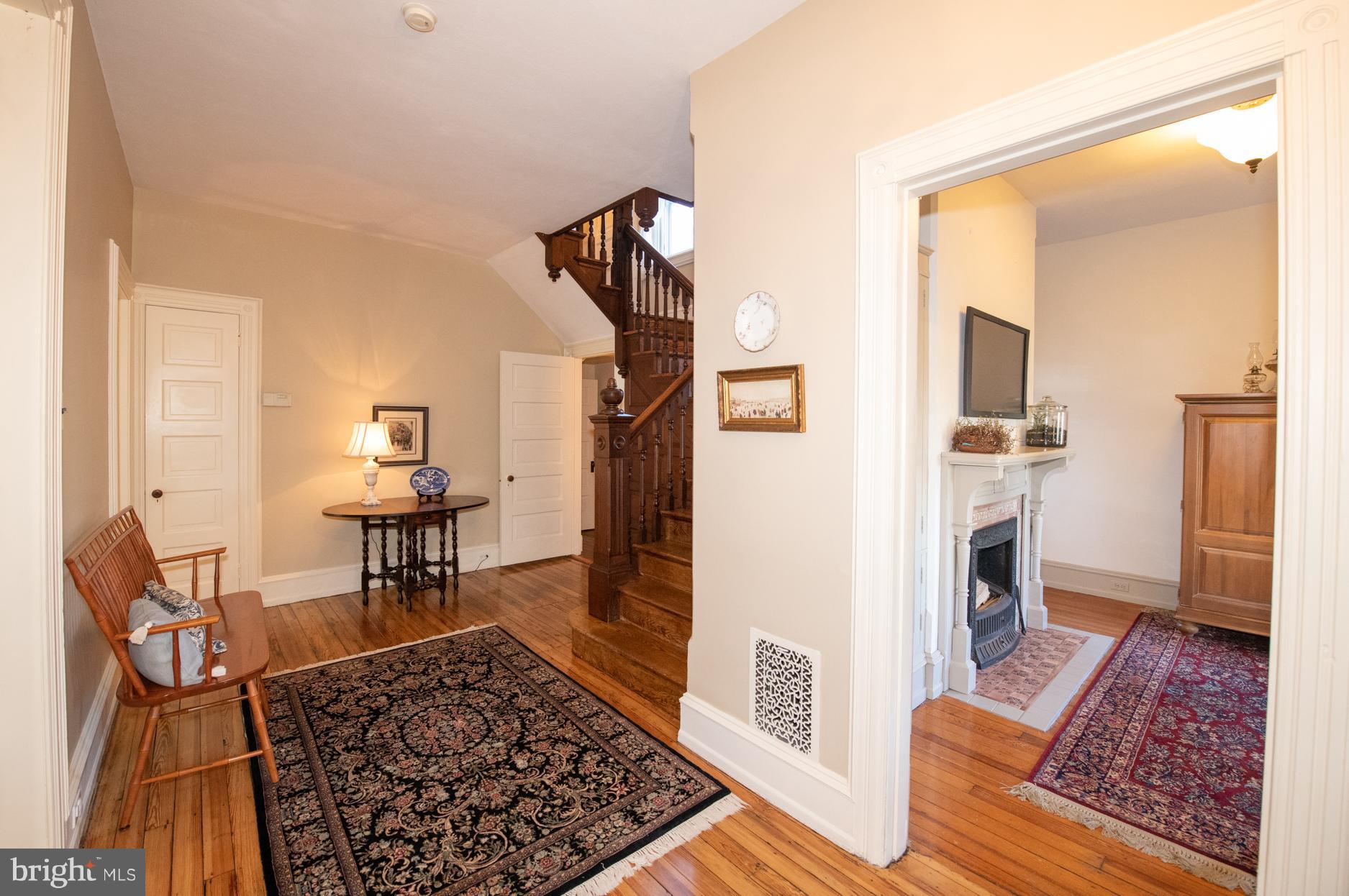 1514 Spring Avenue Jenkintown, PA 19046 - Photo 16 of 49 Foyer