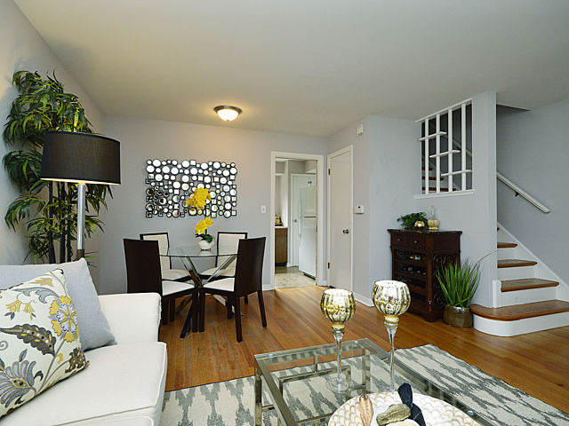 519.5 Ridge Avenue Wilmette, IL 60091 - Photo 4 of 17