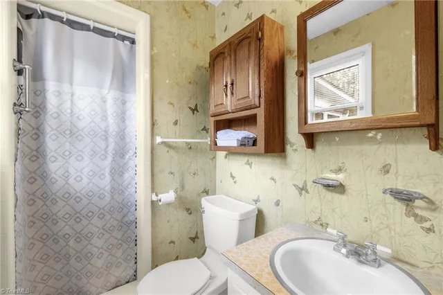 $430,000 | 2176 Old Hollow Road, Walkertown, NC 27051