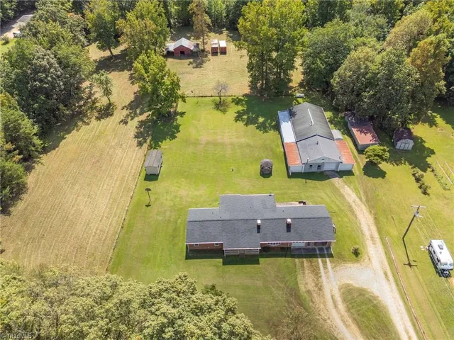 $430,000 | 2176 Old Hollow Road, Walkertown, NC 27051