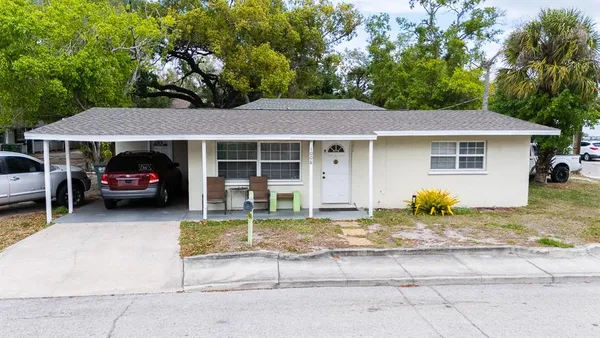 $299,777 | 1006 12th Avenue West, Bradenton, FL 34205