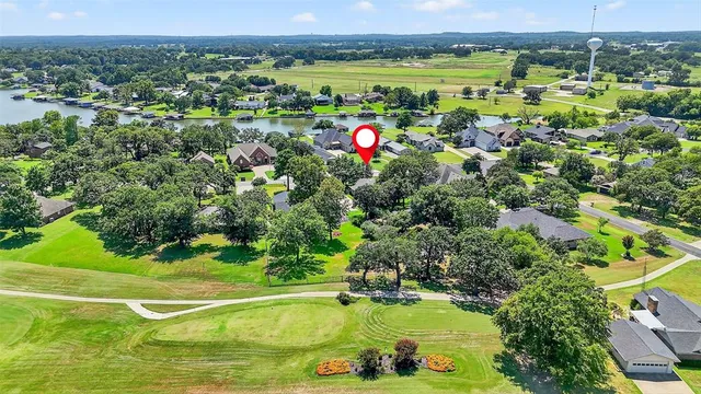 $425,000 | 702 Kiowa Drive West, Lake Kiowa, TX 76240