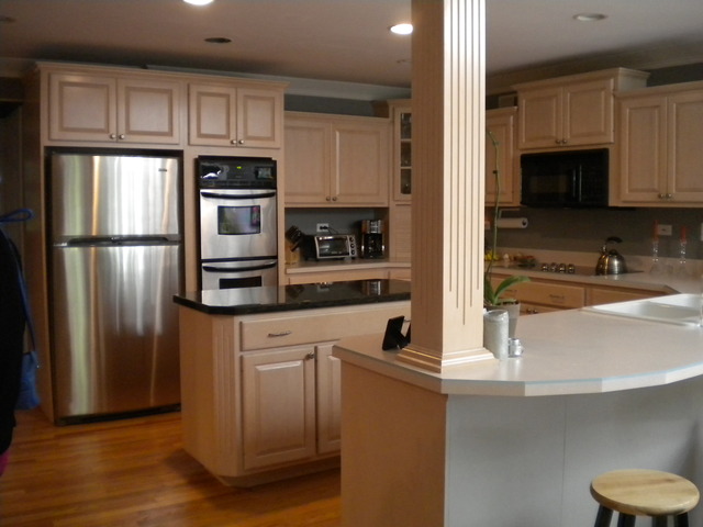 214 Northwood Road Riverside, IL 60546 - Photo 5 of 12