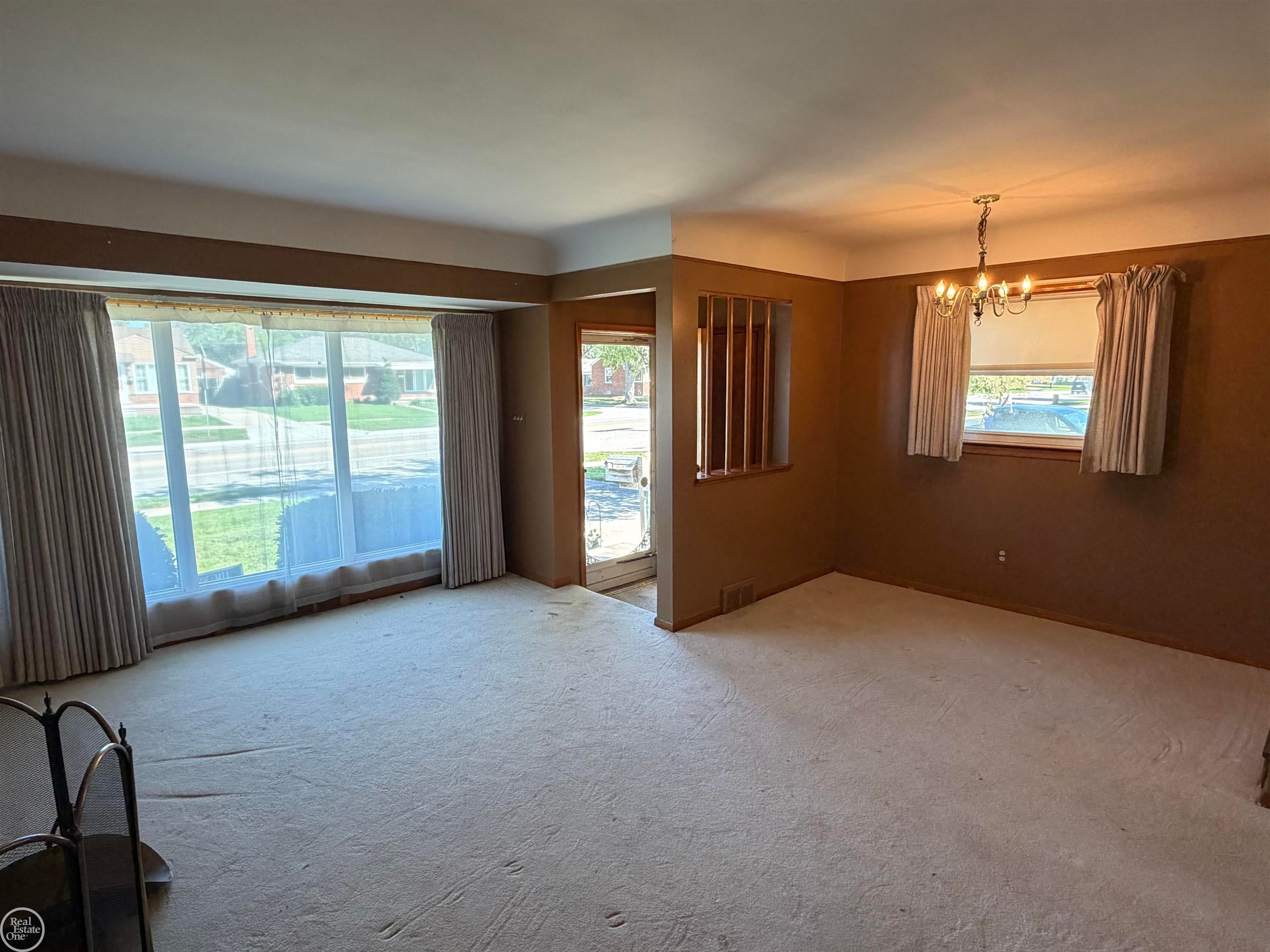 16990 Martin Road Roseville, MI 48066 - Photo 5 of 23 Gallery Image 5