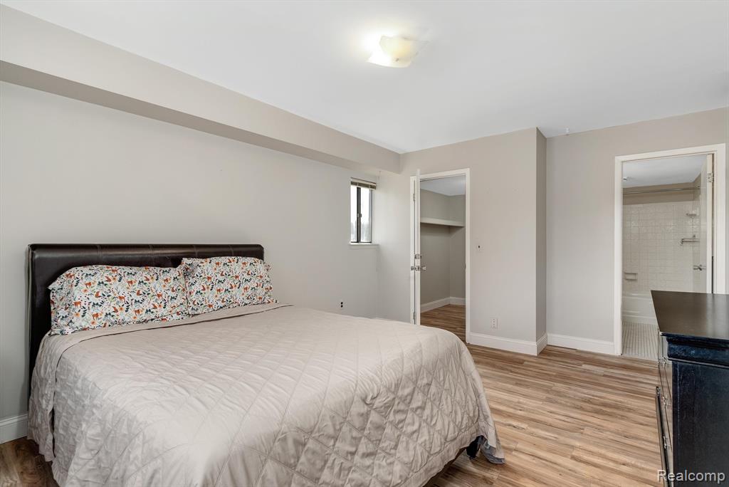 1693 Riverside Drive, Unit 5 Rochester Hills, MI 48309 - Photo 11 of 25