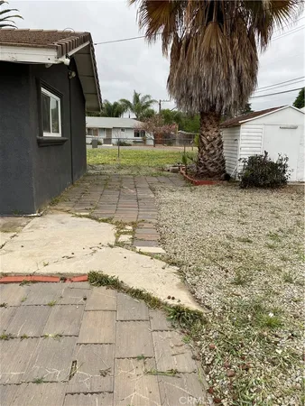 $1,995 | 16510 Lakeshore Drive, Lake Elsinore, CA 92530
