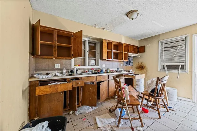 $77,000 | 917 Benton Boulevard, Kansas City, MO 64127