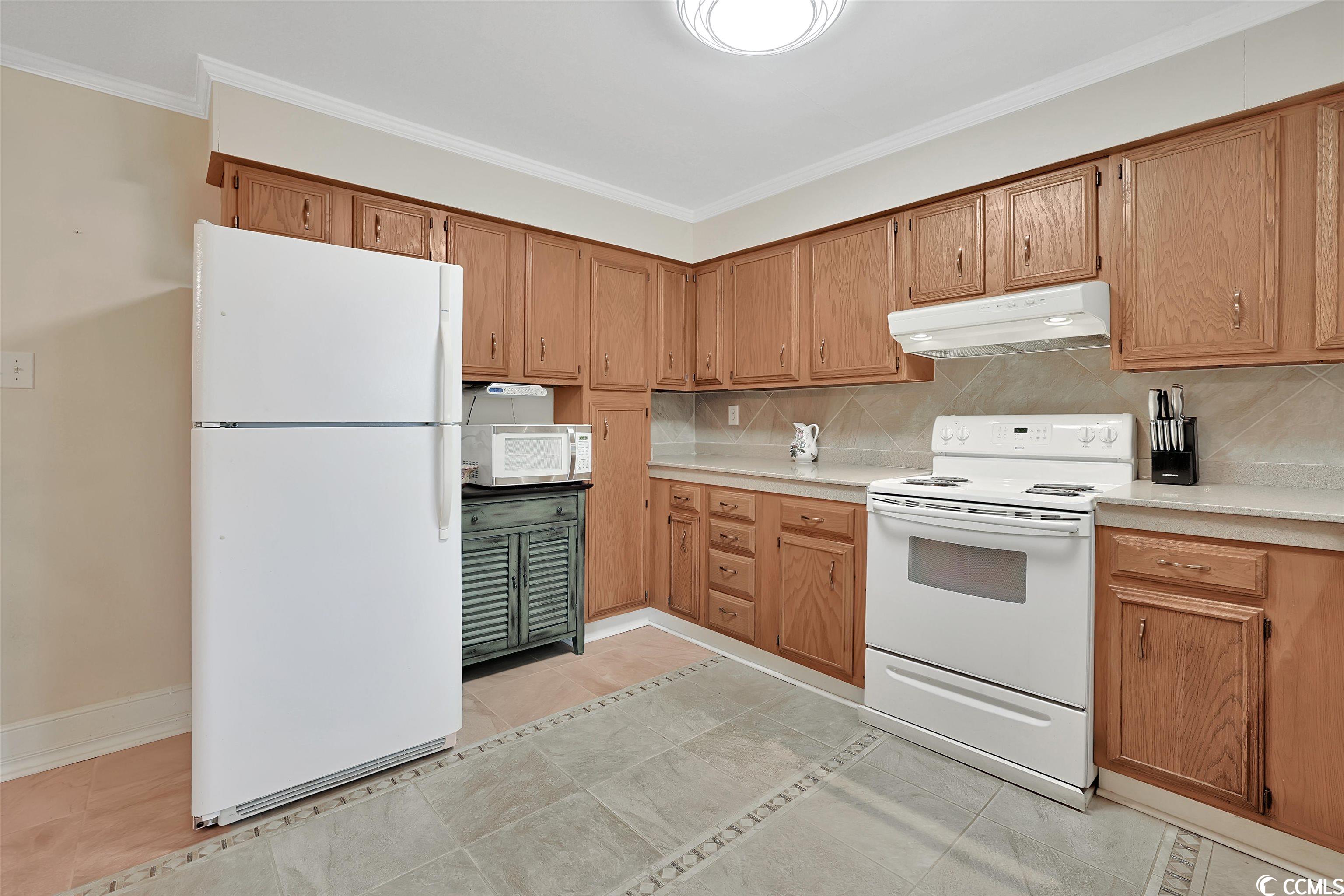 611 Calhoun Road Myrtle Beach, SC 29577 - Photo 11 of 34 Gallery Image 11