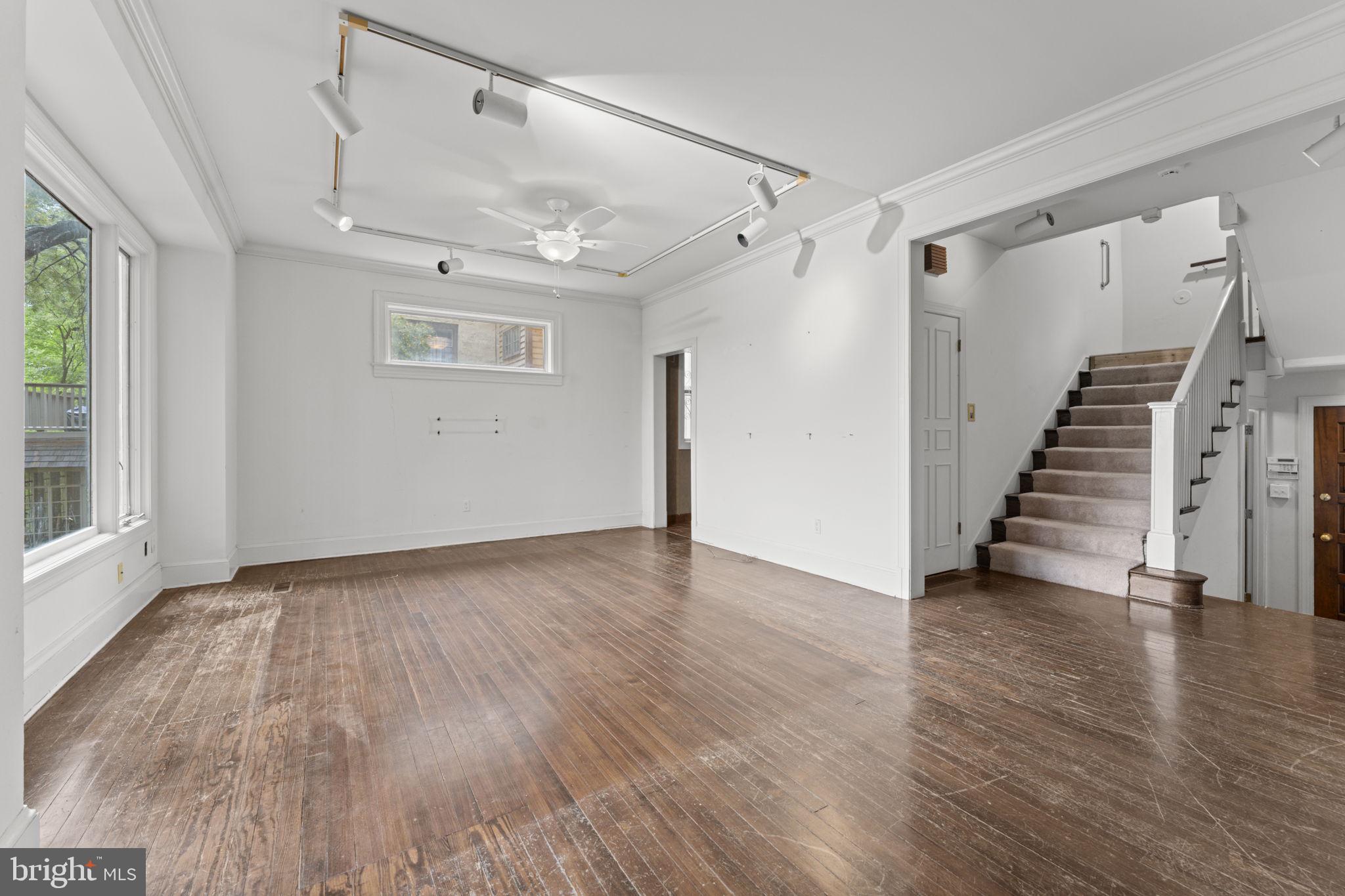 2812 Adams Mill Road Northwest Washington, DC 20009 - Photo 7 of 45 Living Room