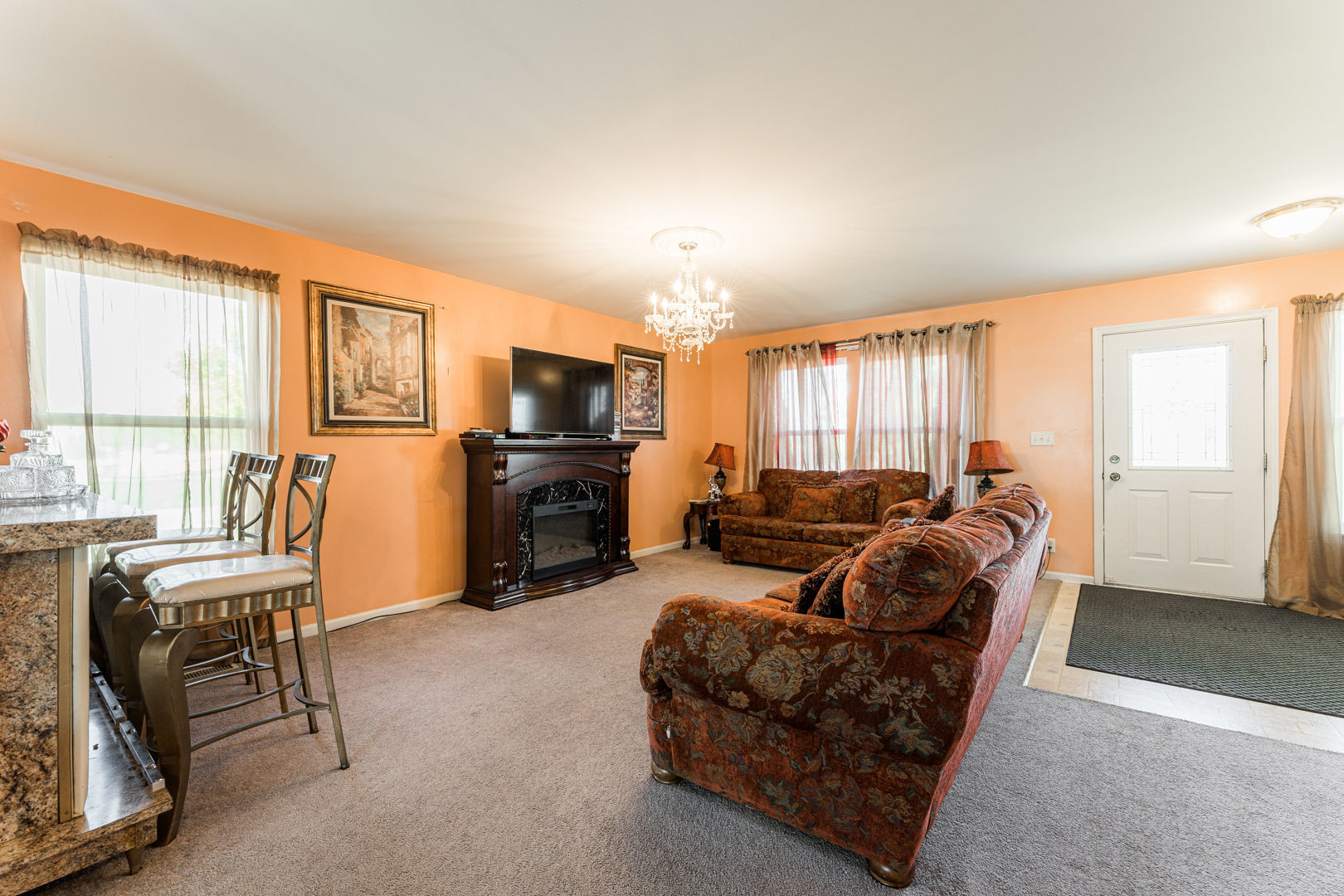 701 East Garfield Street Waterman, IL 60556 - Photo 4 of 30