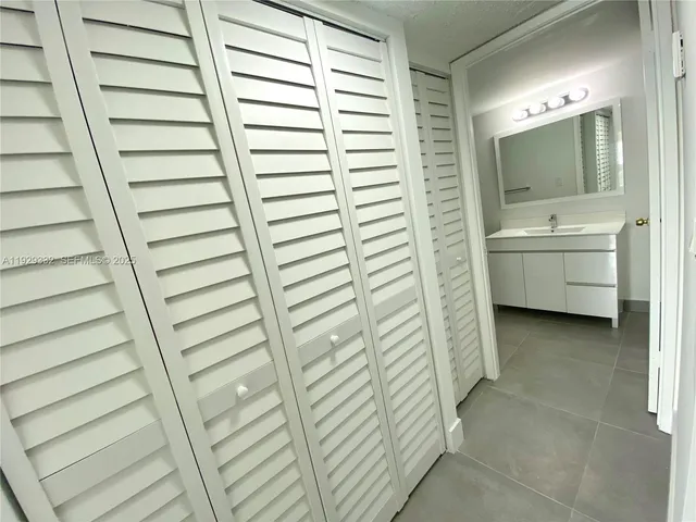 $1,990 | 8005 Lake Drive, Unit 207, Doral, FL 33166