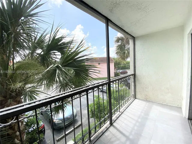 $1,990 | 8005 Lake Drive, Unit 207, Doral, FL 33166