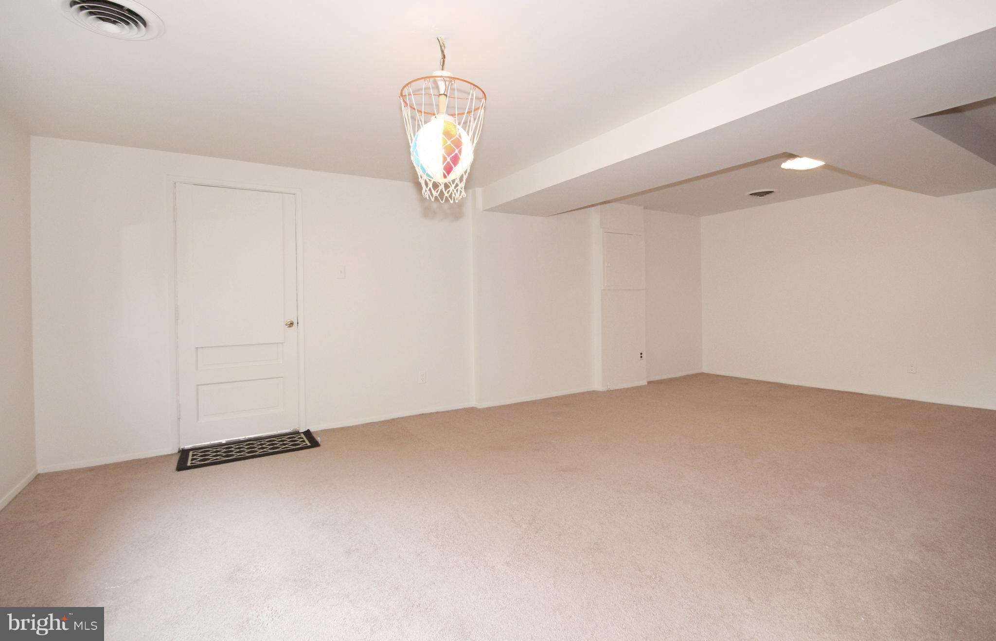 4208 Collier Road Fairfax, VA 22030 - Photo 14 of 30 Interior (General)