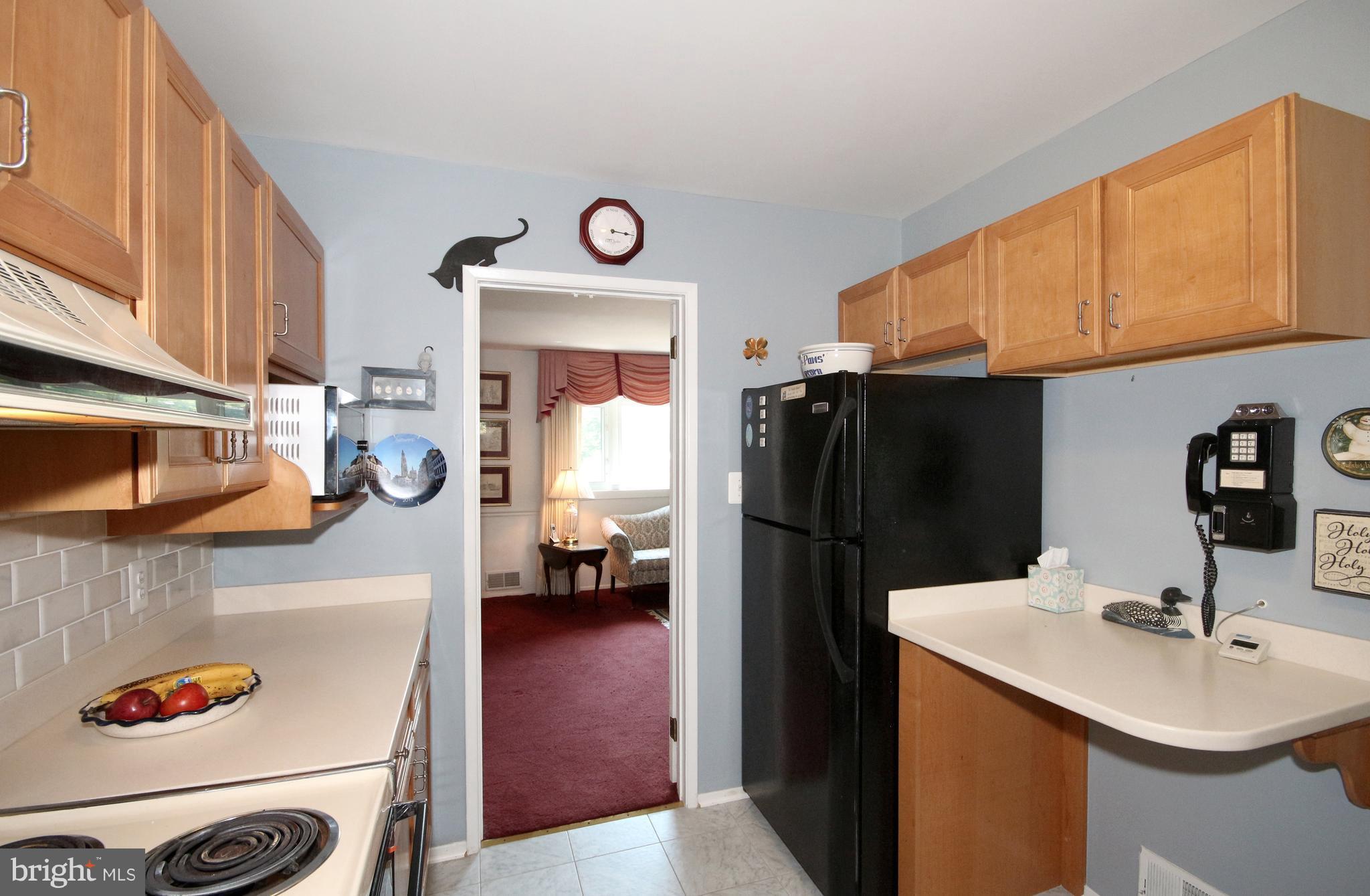 4208 Collier Road Fairfax, VA 22030 - Photo 6 of 30 Kitchen