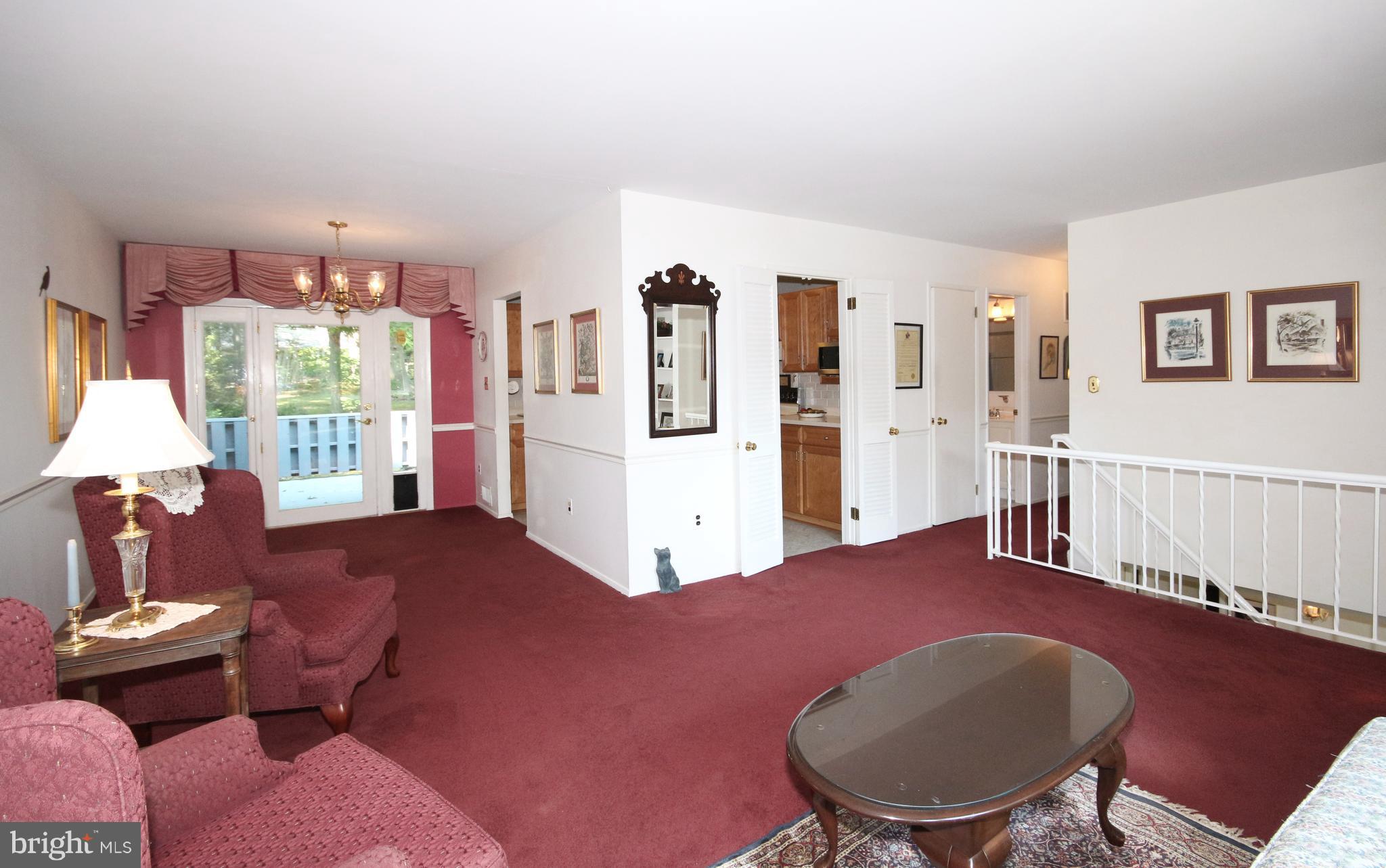 4208 Collier Road Fairfax, VA 22030 - Photo 10 of 30 Living Room