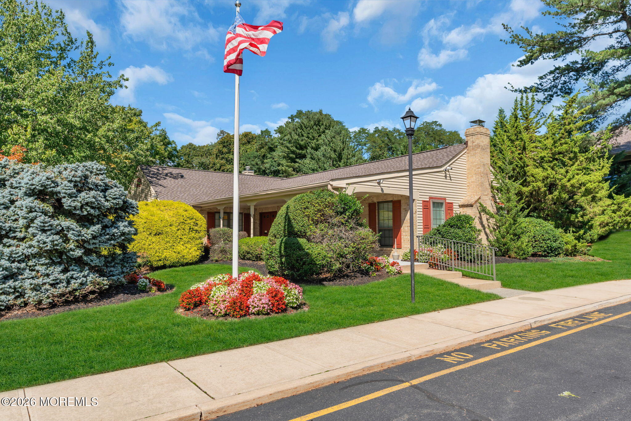 56 Inverness Court Matawan, NJ 07747 - Photo 23 of 26 25-web-or-mls-DSC07874-1