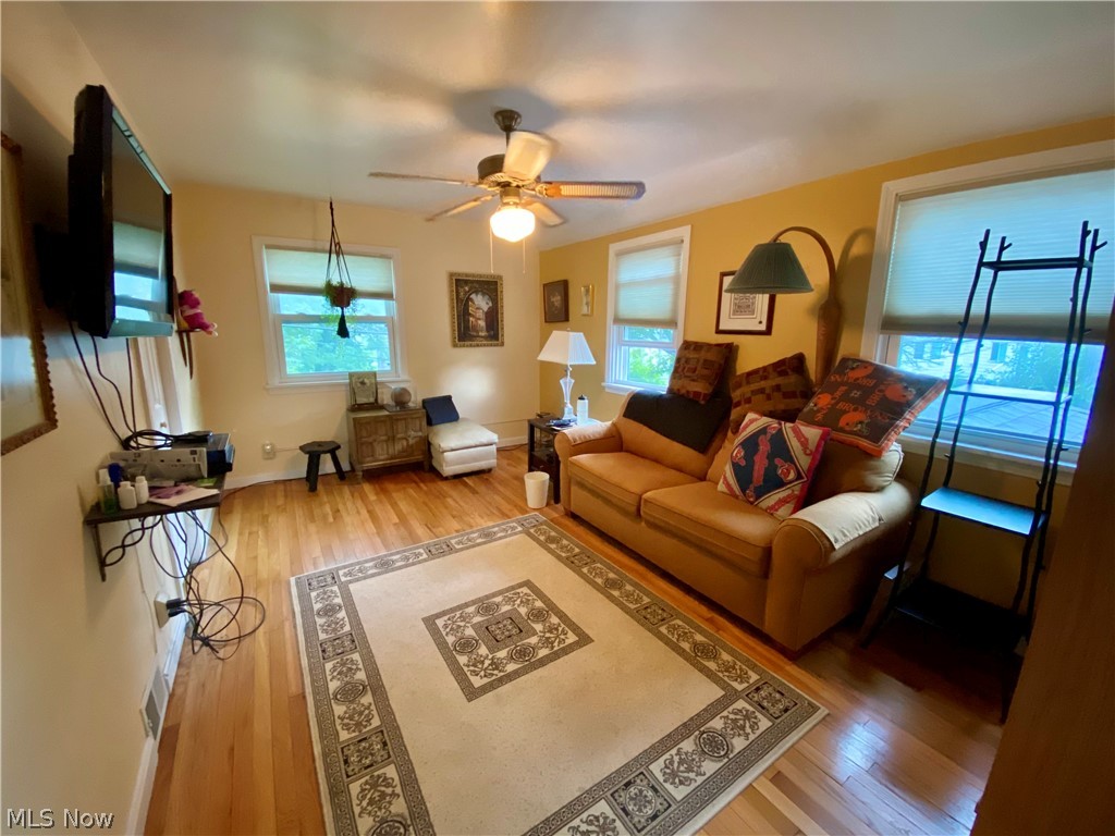 2599 Laurelhurst Road Cleveland, OH 44118 - Photo 18 of 25 Gallery Image 18