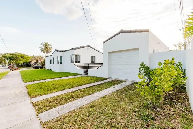 $989,900 | 2101 Southwest 16th Terrace, Miami, FL 33145