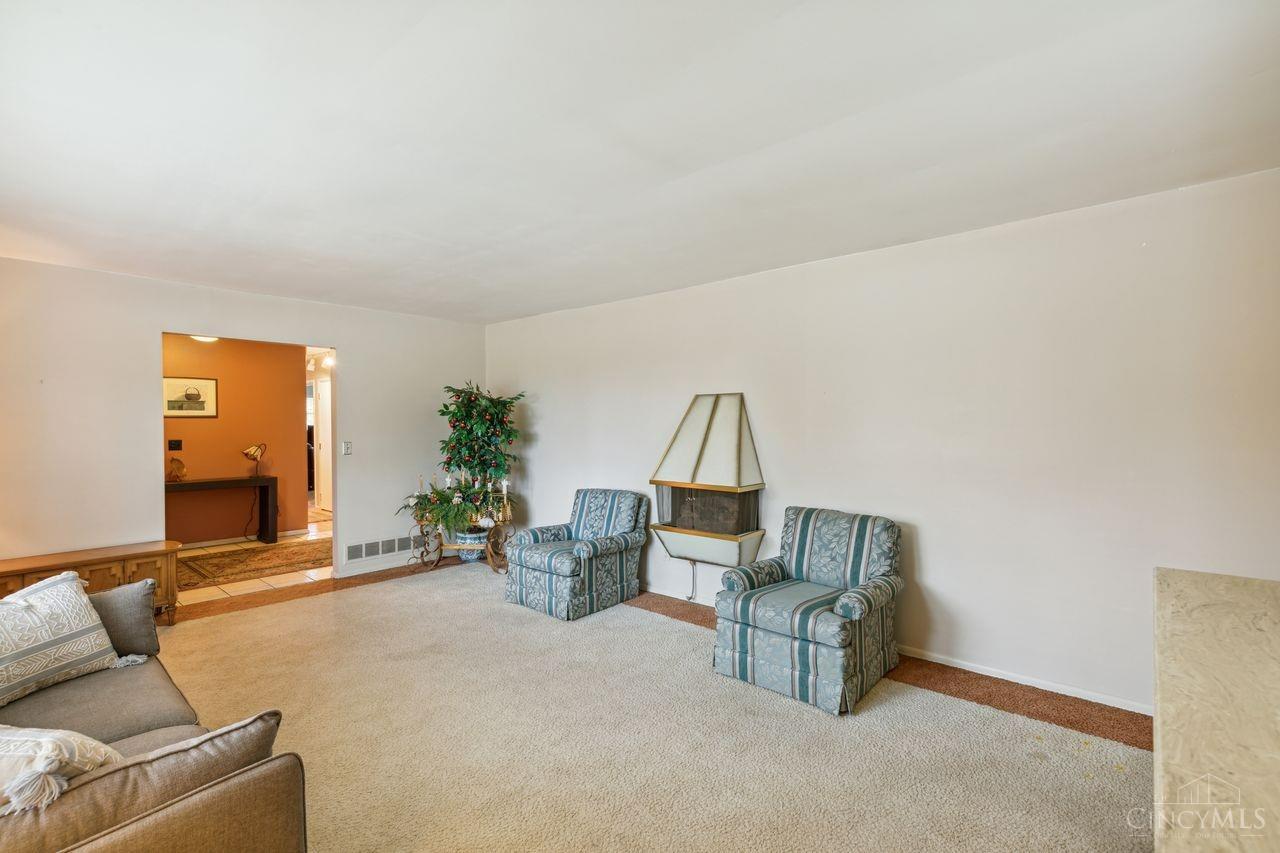103 Riddle Road Woodlawn, OH 45215 - Photo 16 of 36 Gallery Image 16