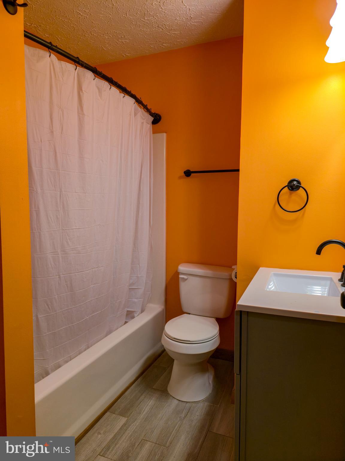 910 East Butter Road York, PA 17406 - Photo 22 of 29 Gallery Image 22