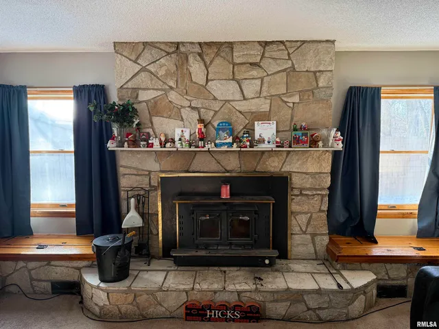 $79,900 | 2499 County Highway 3, Oquawka, IL 61469