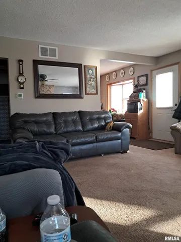 $79,900 | 2499 County Highway 3, Oquawka, IL 61469