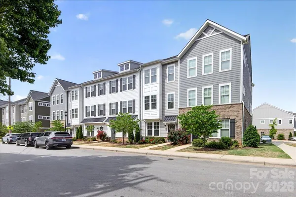 $575,000 | 334 Armour Street, Davidson, NC 28036