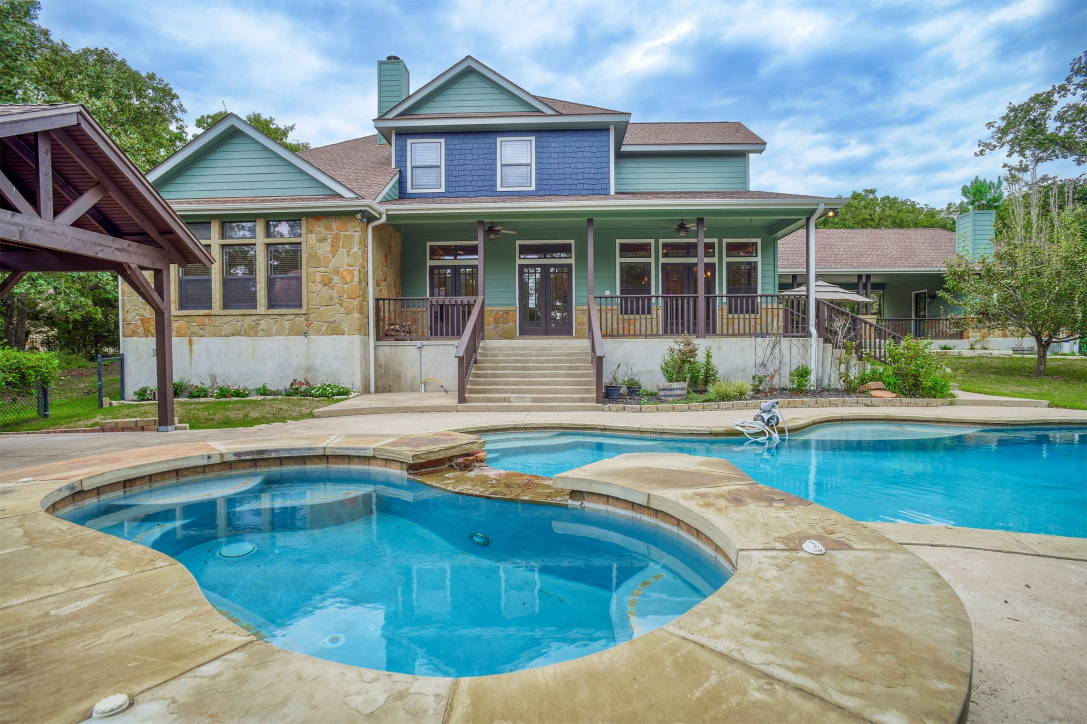 122 Sycamore Trail Elgin, TX 78621 - Photo 1 of 1 Private home retreat with pool and spa