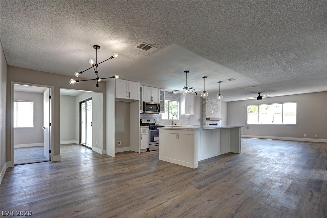 4342 Powell Avenue Las Vegas, NV 89121 - Photo 13 of 21