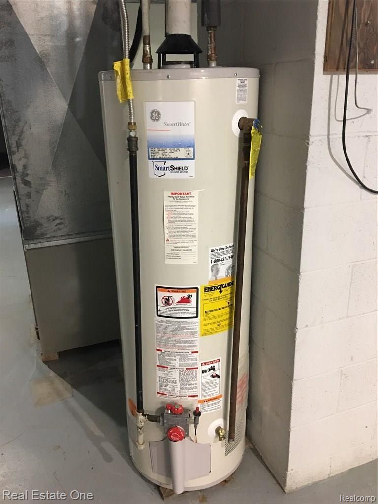 7319 South Beyer Road Frankenmuth, MI 48734 - Photo 80 of 84 Water Heater.JPG